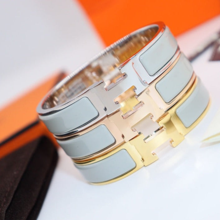 [Royal Jewelry]H LIGHT BLUE BRACELET