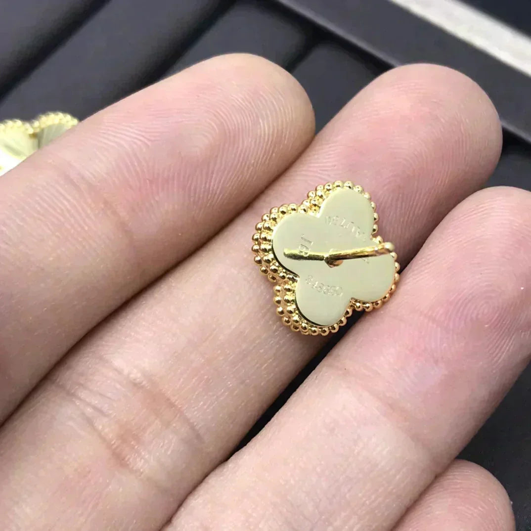 [Royal Jewelry]CLOVER MINI 9.5MM LASER EARRINGS