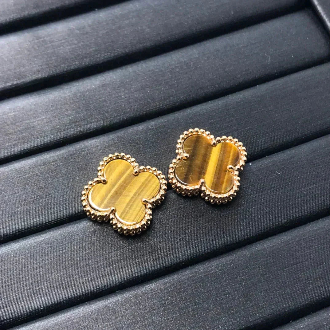 [Royal Jewelry]CLOVER MEDIUM 1 MOTIFS TIGER EYE EARRINGS