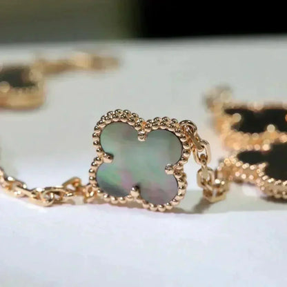 [Royal Jewelry]CLOVER 5 MOTIF GRAY MOP  BRACELET