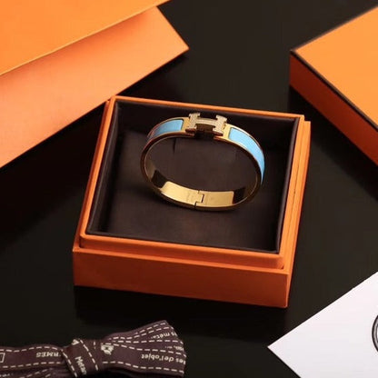 [Royal Jewelry]H CLOUD BLUE BRACELET GOLD DIAMOND