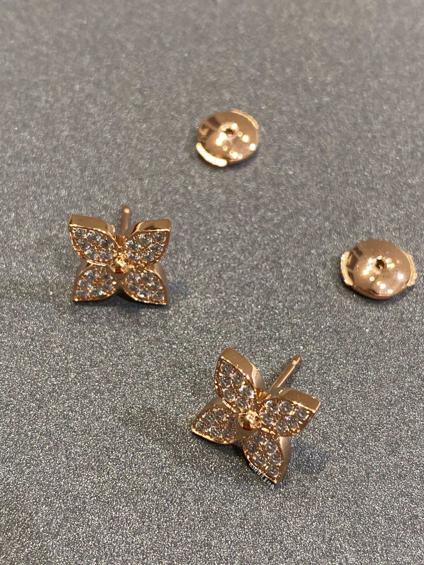 [Royal Jewelry]STAR DIAMOND EARRINGS
