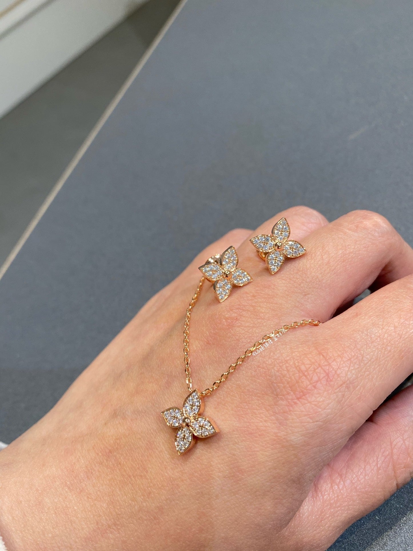 [Royal Jewelry]STAR DIAMOND NECKALCE