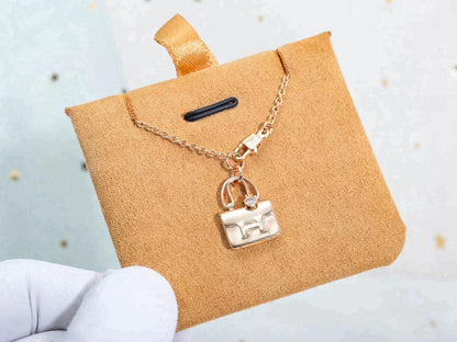 [Royal Jewelry]AMULETTE PEDANT ROSE GOLD NECKLACE