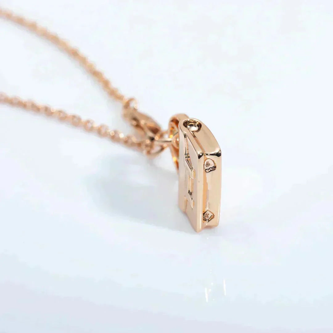 [Royal Jewelry]AMULETTE PEDANT ROSE GOLD NECKLACE