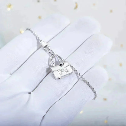 [Royal Jewelry]AMULETTE PEDANT SILVER NECKLACE
