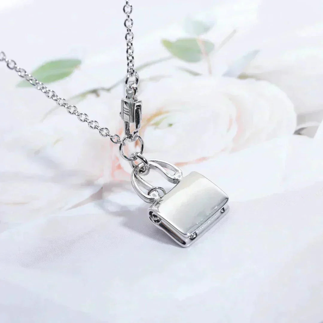 [Royal Jewelry]AMULETTE PEDANT SILVER NECKLACE
