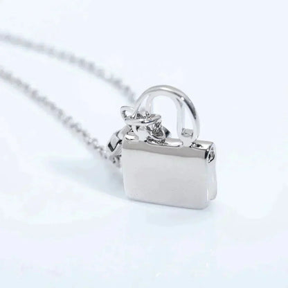 [Royal Jewelry]AMULETTE PEDANT SILVER NECKLACE