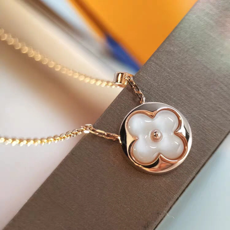 [Royal Jewelry]SUN MOP GOLD 1 DIAMOND NECKLACE
