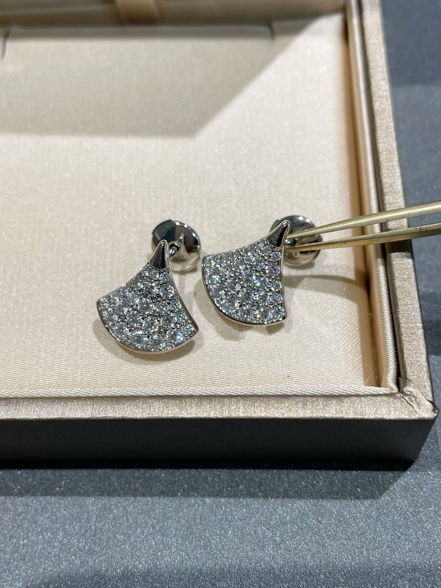 [Royal Jewelry]DREAM STUD EARRINGS DIAMOND
