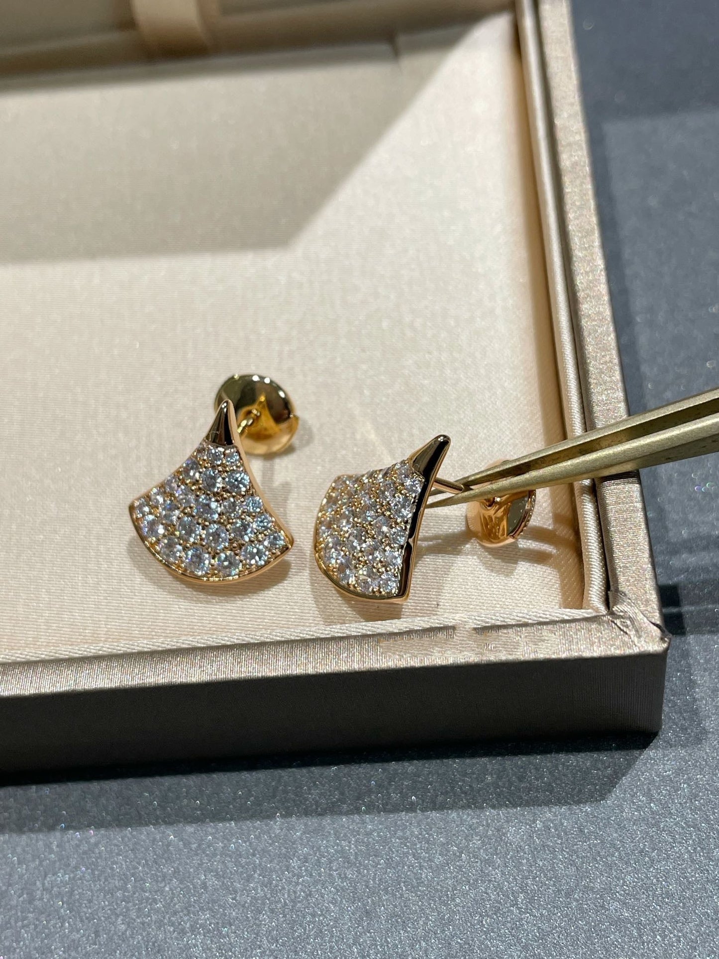 [Royal Jewelry]DREAM STUD EARRINGS DIAMOND