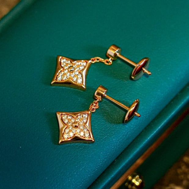 [Royal Jewelry]STAR DIAMONDS EARRINGS GOLD