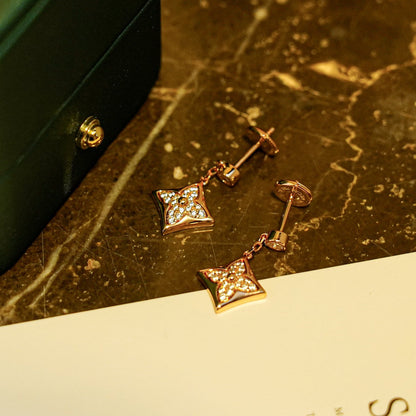 [Royal Jewelry]STAR DIAMONDS EARRINGS GOLD