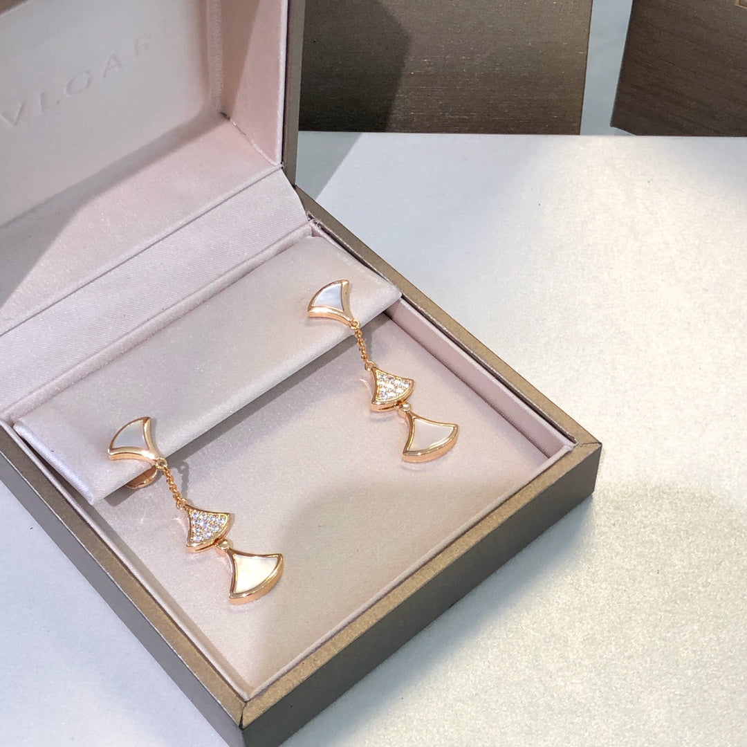 [Royal Jewelry]DREAM EARRINGS 3 MOTIFS DIAMOND MOP PINK GOLD