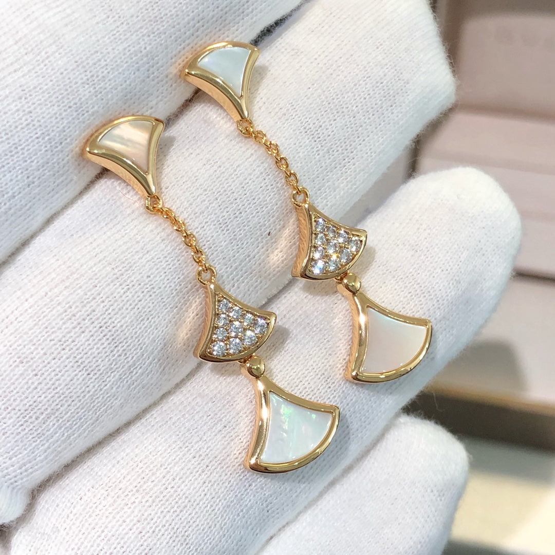 [Royal Jewelry]DREAM EARRINGS 3 MOTIFS DIAMOND MOP PINK GOLD