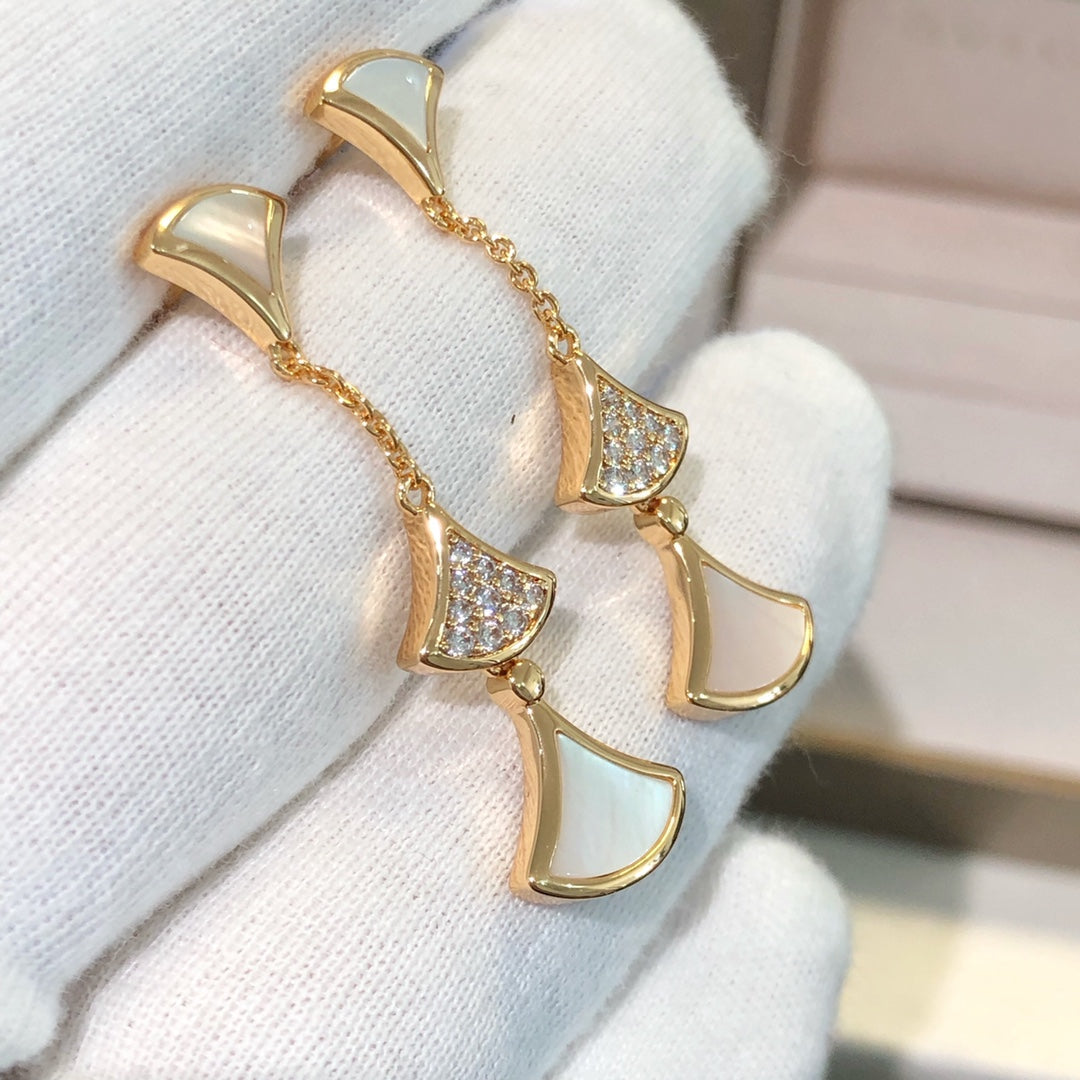[Royal Jewelry]DREAM EARRINGS 3 MOTIFS DIAMOND MOP PINK GOLD