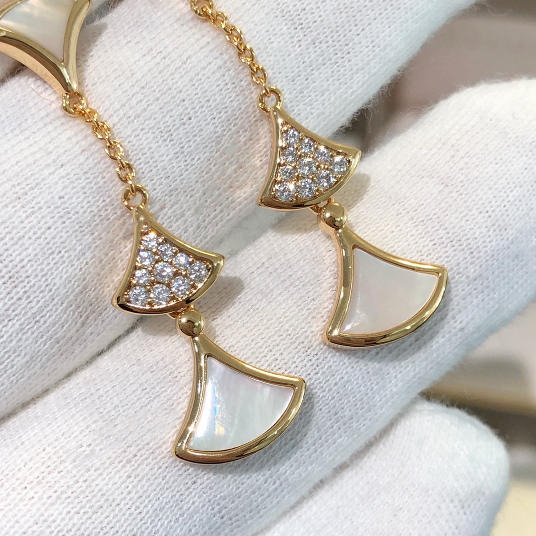 [Royal Jewelry]DREAM EARRINGS 3 MOTIFS DIAMOND MOP PINK GOLD