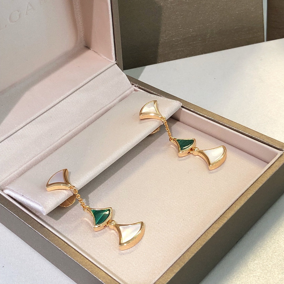 [Royal Jewelry]DREAM EARRINGS 3 MOTIFS MALACHITE MOP PINK GOLD