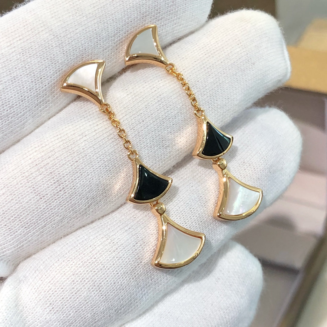 [Royal Jewelry]DREAM EARRINGS 3 MOTIFS ONYX MOP PINK GOLD
