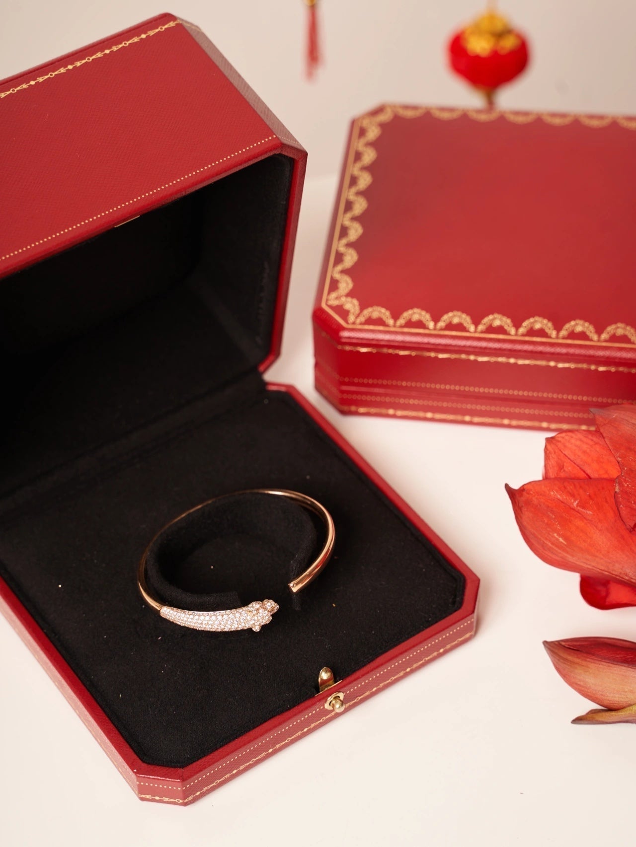 [Royal Jewelry]PANTHERE ROSE GOLD DIAMOND OPEN BRACELET