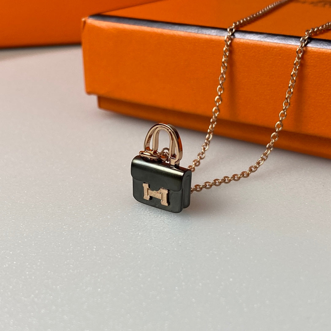 [Royal Jewelry]CONSTANCE BLACK PEDANT PINK GOLD NECKLACE