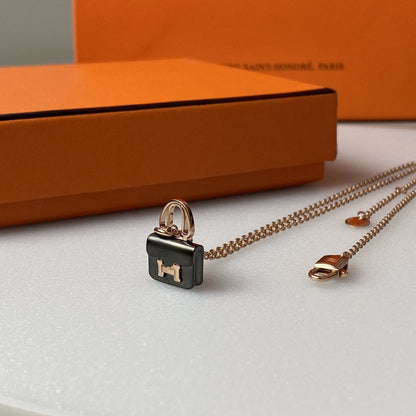[Royal Jewelry]CONSTANCE BLACK PEDANT PINK GOLD NECKLACE