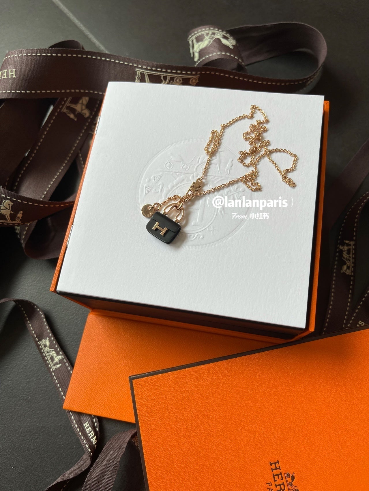 [Royal Jewelry]CONSTANCE BLACK PEDANT PINK GOLD NECKLACE