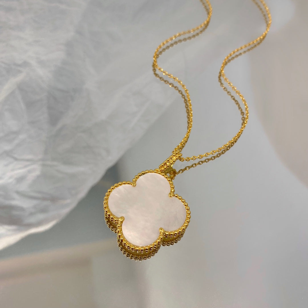 [Royal Jewelry]CLOVER 25MM MOP LARGE PENDANT NECKLACE