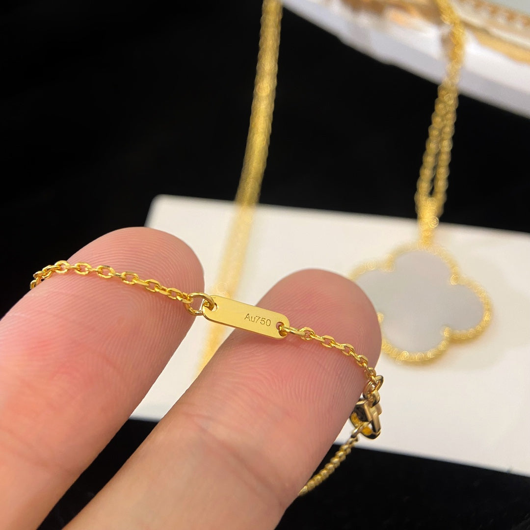 [Royal Jewelry]CLOVER 25MM MOP LARGE PENDANT NECKLACE