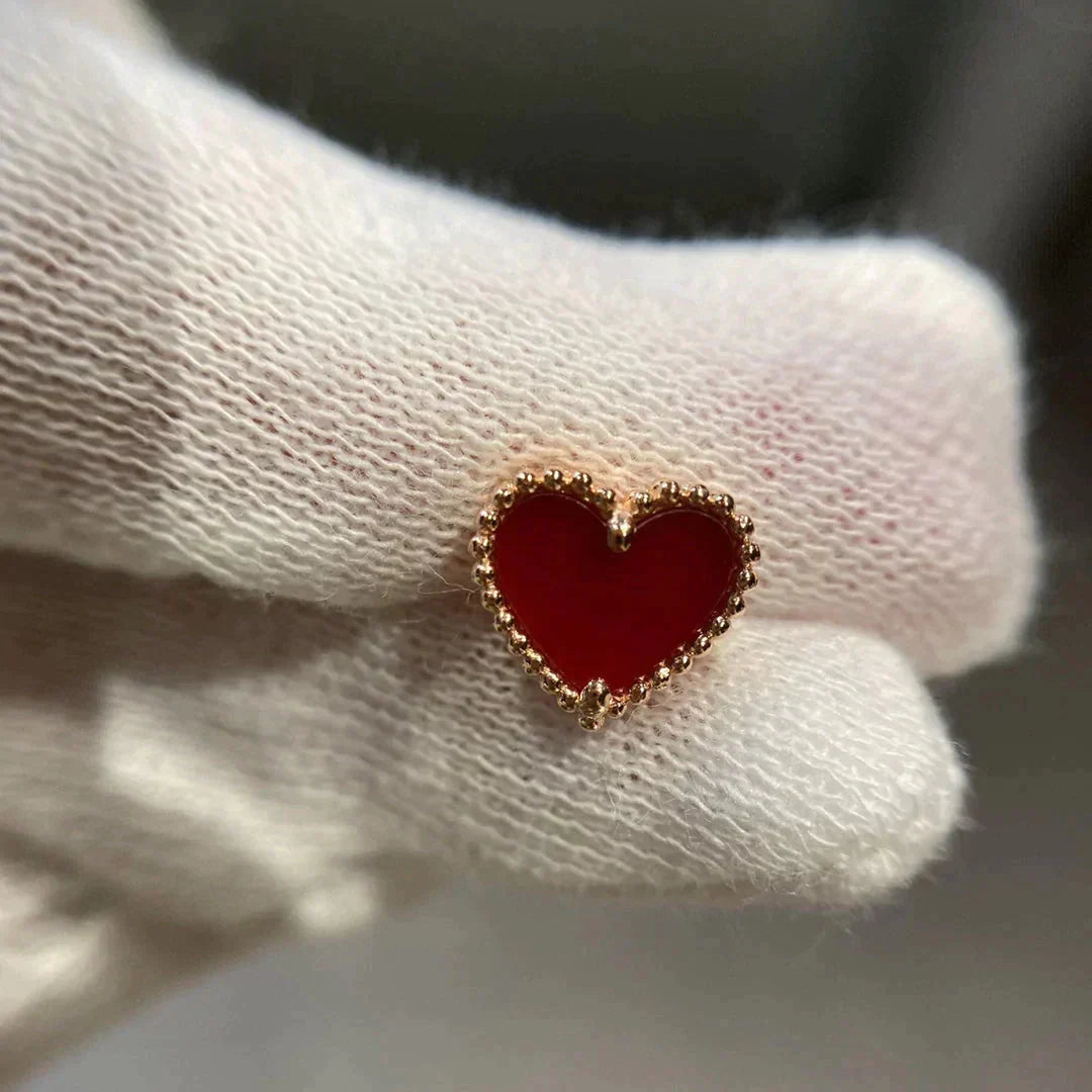 [Royal Jewelry]HEART CARNELIAN STUD EARRINGS