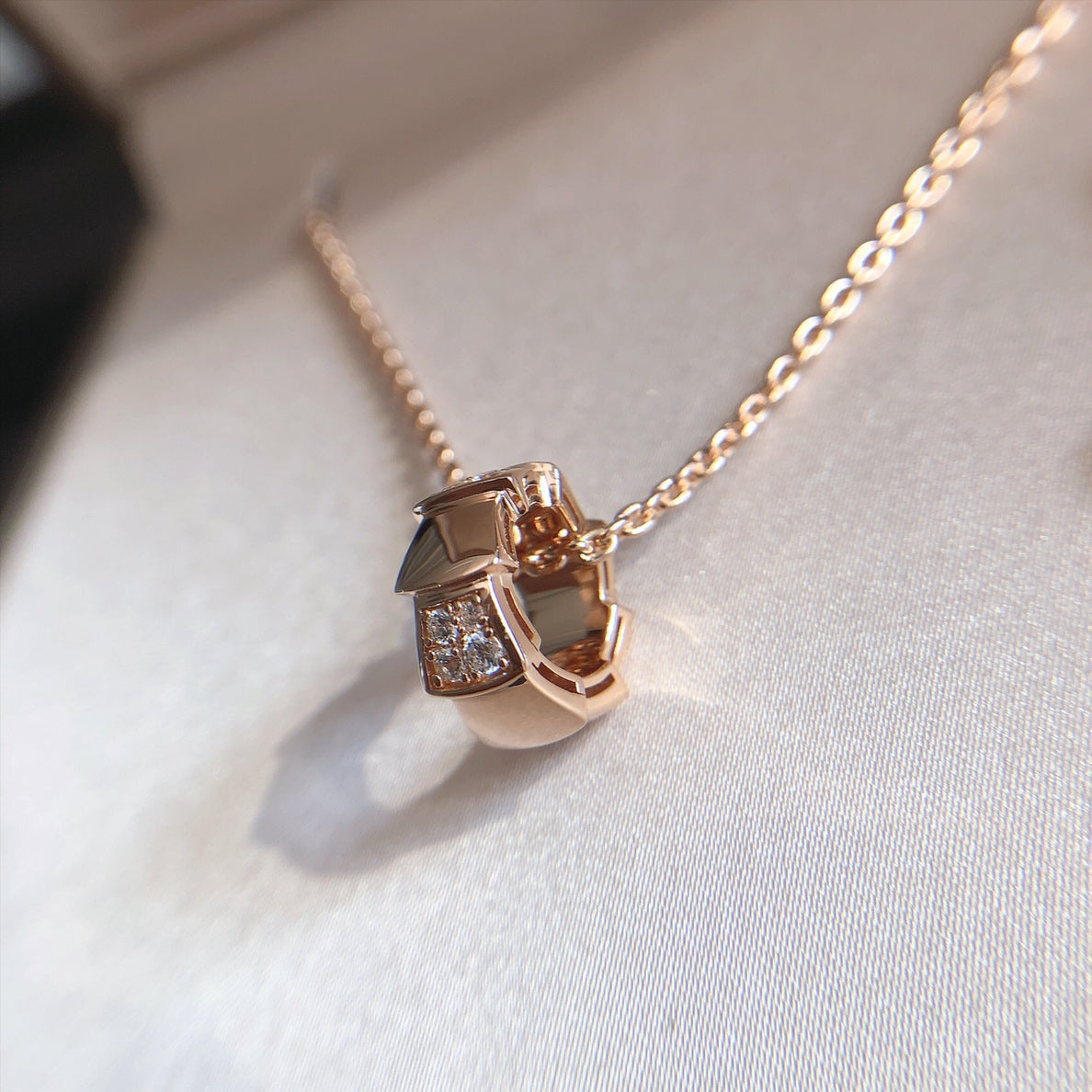 [Royal Jewelry]SERPENTI PEDANT DIAMOND PINK GOLD NECKLACE