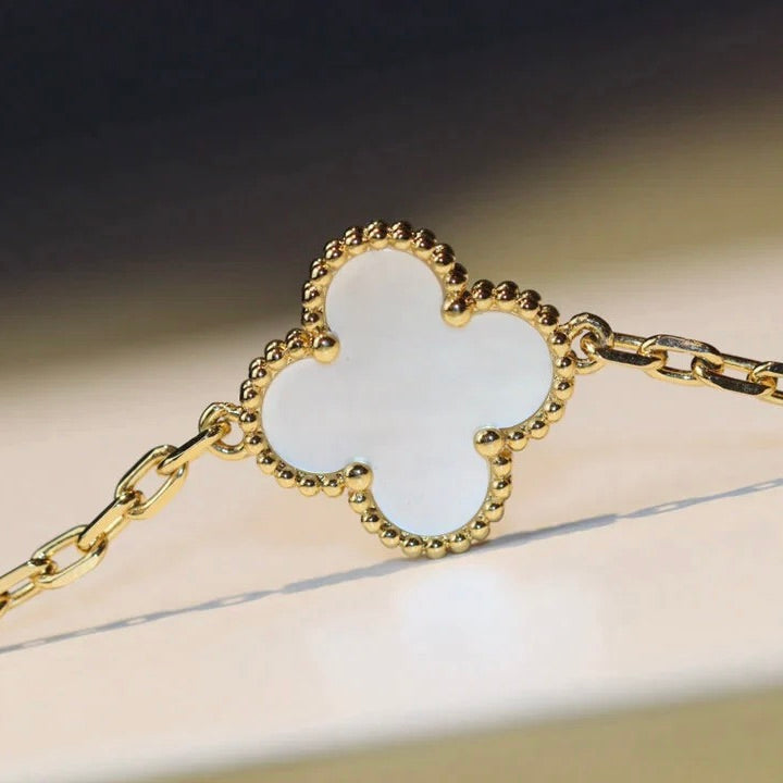 [Royal Jewelry]CLOVER 20 MOTIFS WHITE MOP NECKLACE