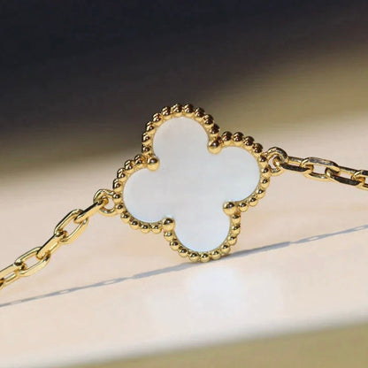 [Royal Jewelry]CLOVER 20 MOTIFS WHITE MOP NECKLACE