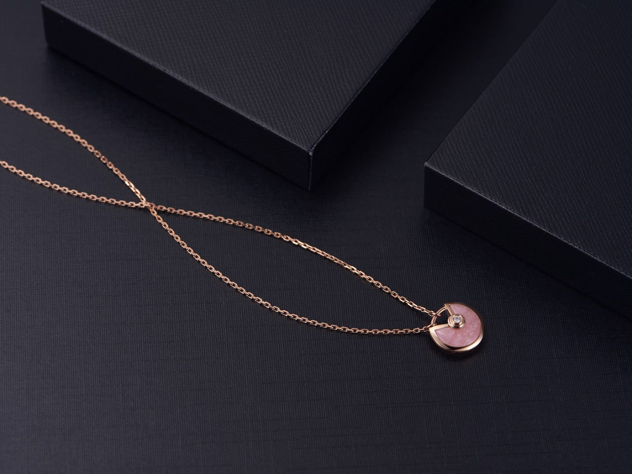 [Royal Jewelry]AMULETTE ROSE GOLD PINK MOP NECKLACE