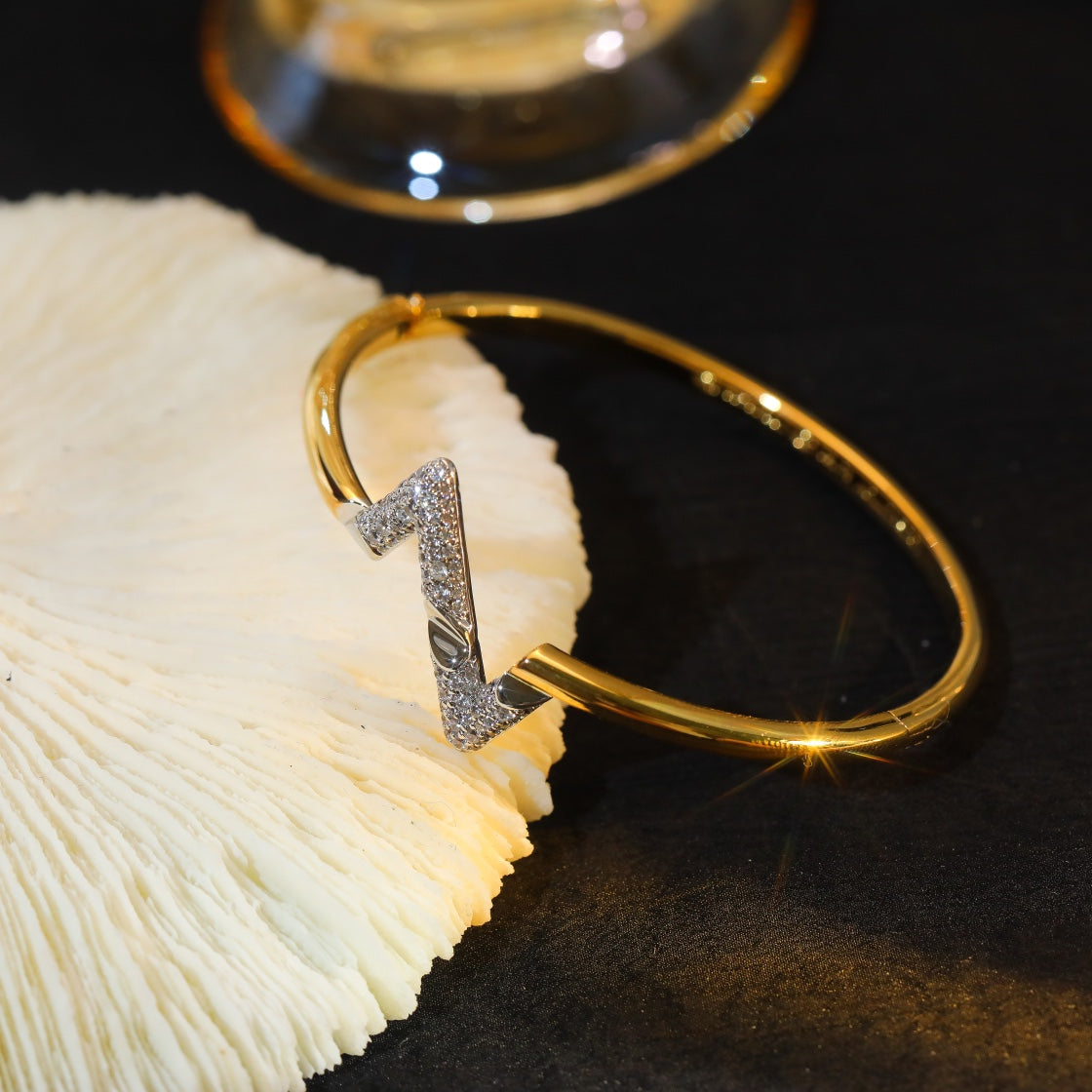 [Royal Jewelry]VOLTE UPSITE DOWN GOLD DIAMOND BRACELET