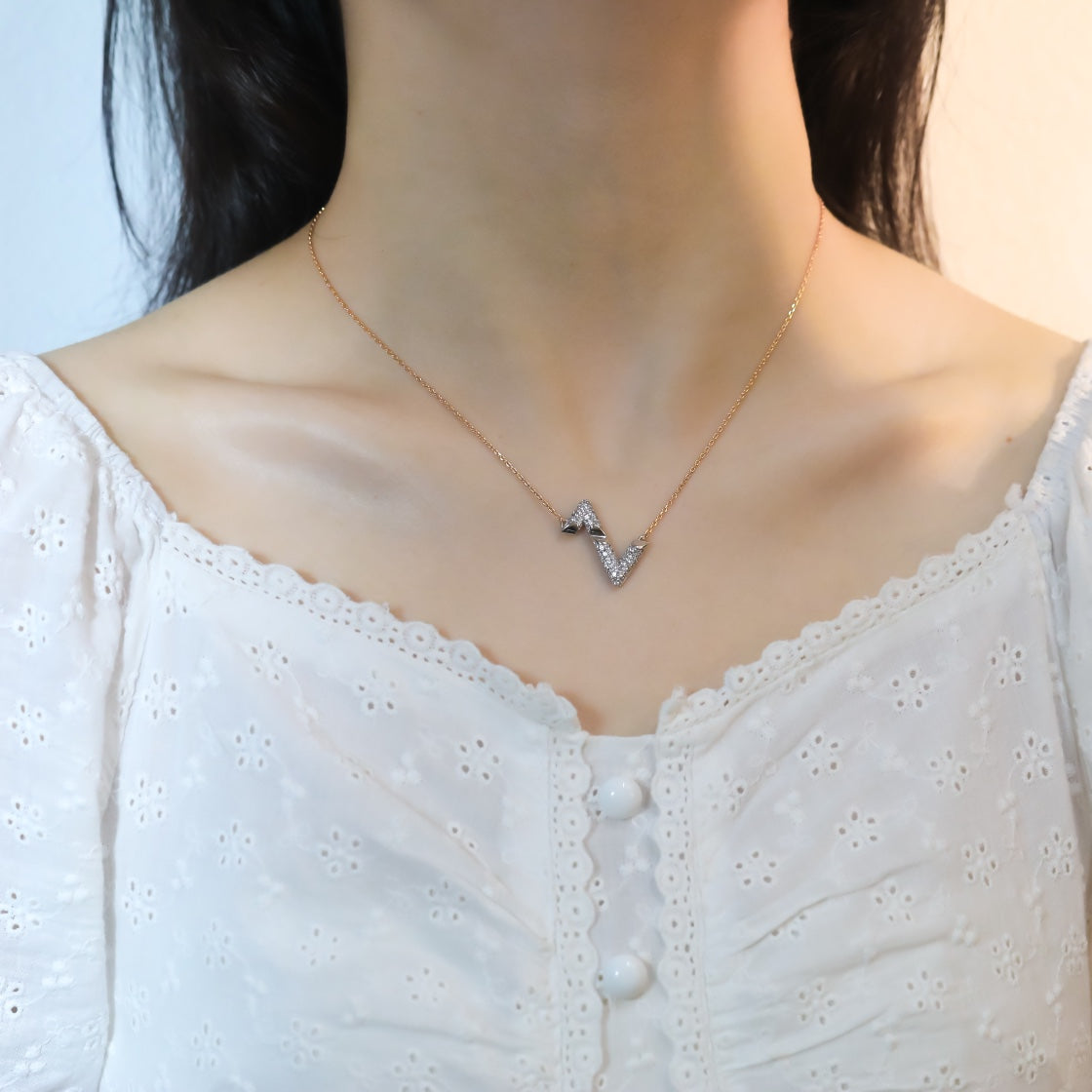 [Royal Jewelry]VOLT SILVER DIAMOND PEDANT NECKLACE