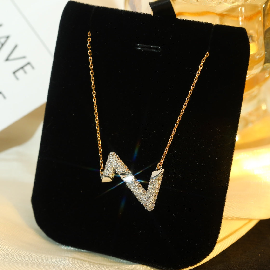 [Royal Jewelry]VOLT SILVER DIAMOND PEDANT NECKLACE