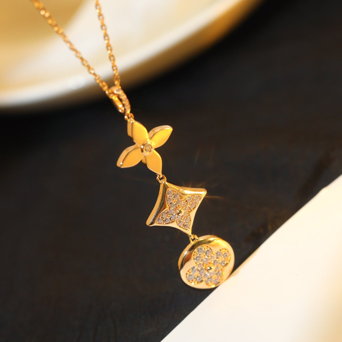 [Royal Jewelry]STAR AND SUN DIAMOND PINK GOLD NECKLACE