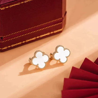 [Royal Jewelry]CLOVER MEDIUM 1 MOTIFS  WHITE MOP STUD EARRINGS