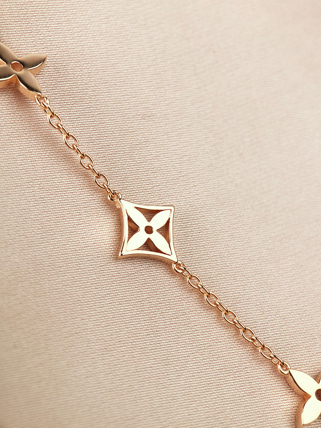 [Royal Jewelry]STAR AND SUN 7 MOTIFS GOLD BRACELET