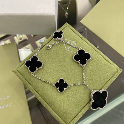 [Royal Jewelry]CLOVER 5 MOTIFS SIVLER ONYX BRACELET