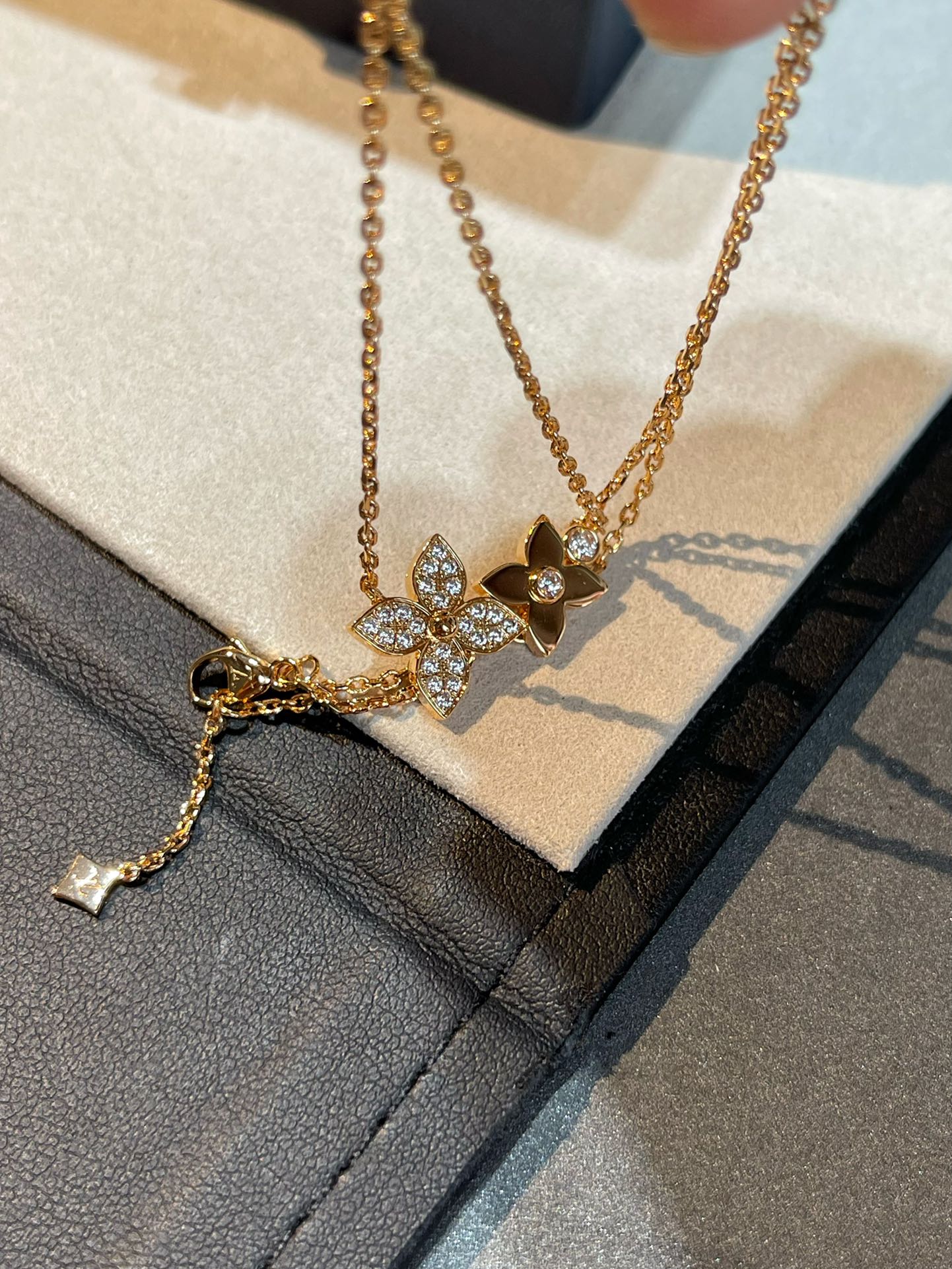 [Royal Jewelry]STAR BLOSSOM NECKLACE PINK GOLD DIAMONDS