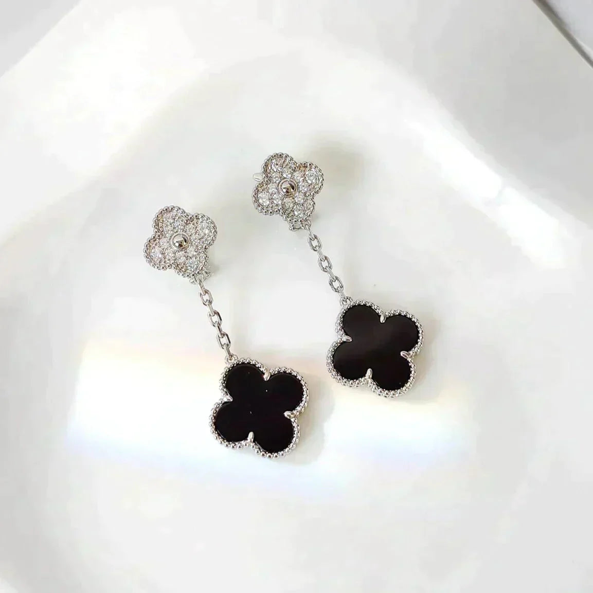 [Royal Jewelry]CLOVER 2 MOTIFS  DIAMOND ONYX EARRINGS SILVER