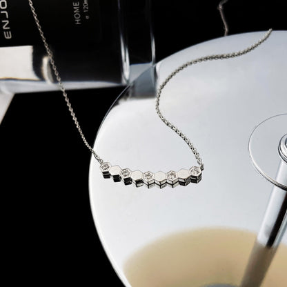 [Royal Jewelry]BEE MY LOVE DIAMOND NECKLACE