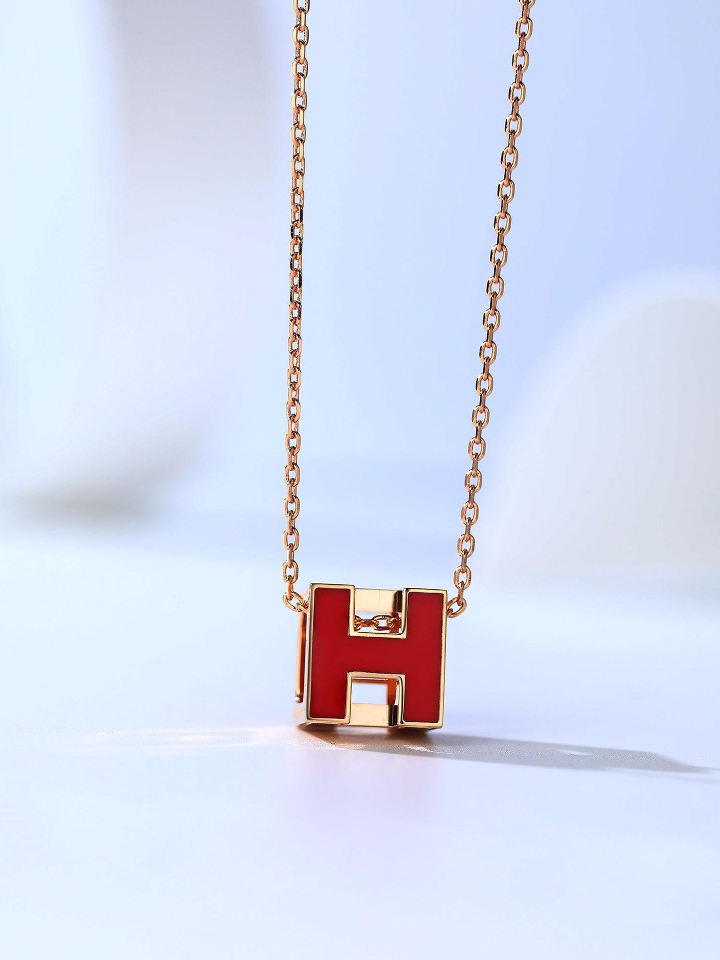 [Royal Jewelry]H CAGE PINK GOLD NECKLACE