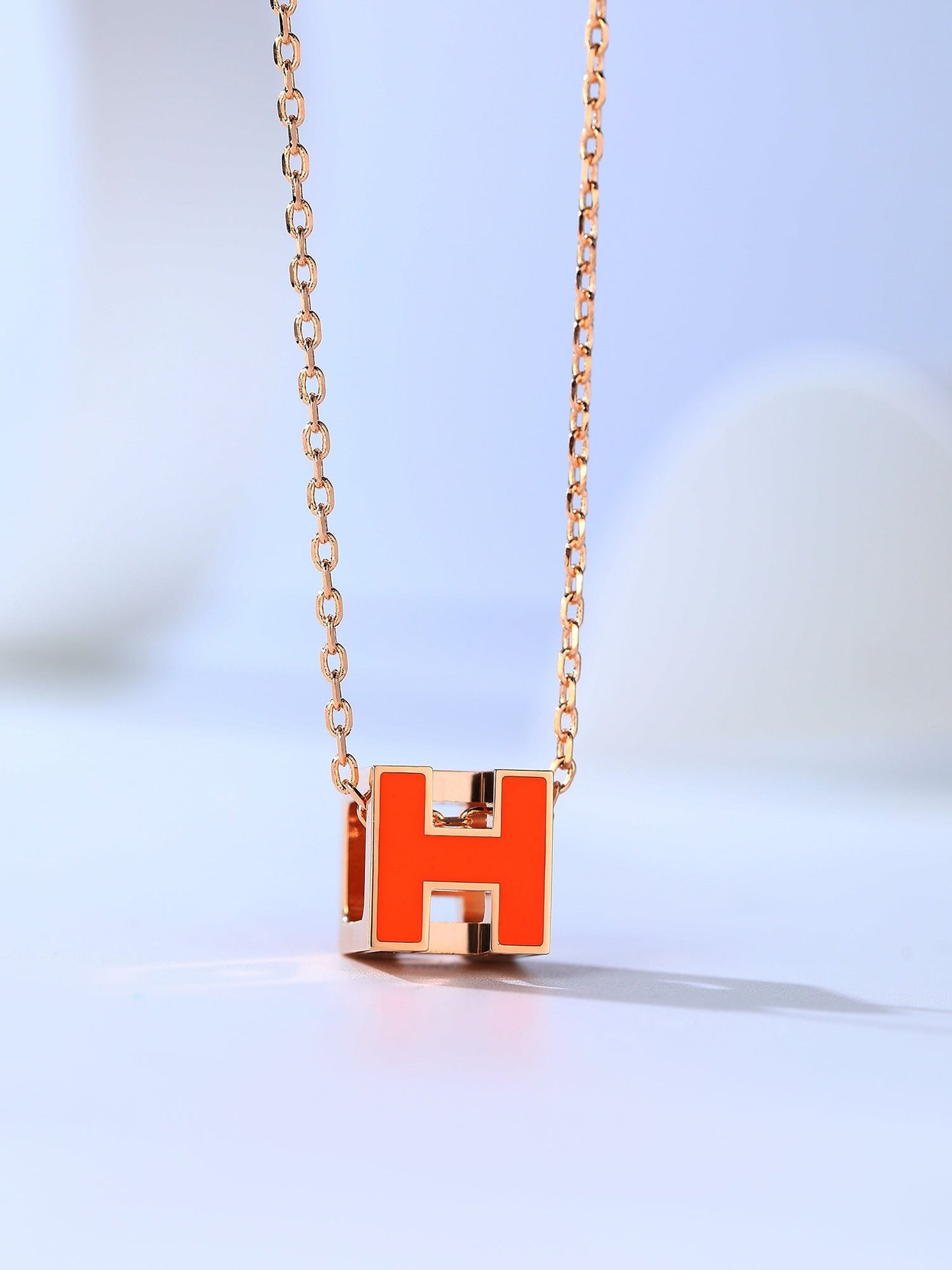 [Royal Jewelry]H CAGE PINK GOLD NECKLACE