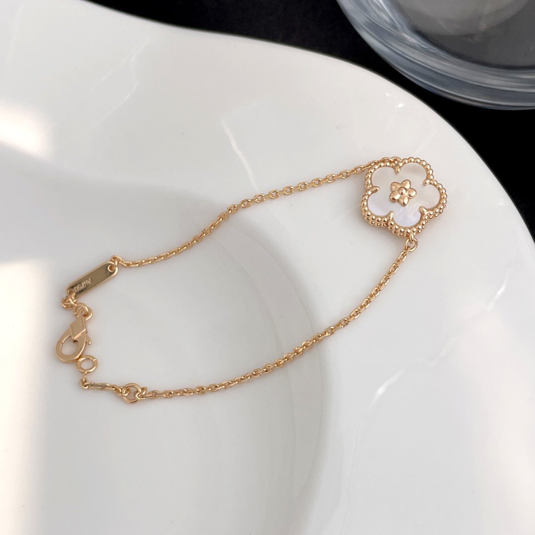 [Royal Jewelry]LUCKY SPRING ROSE GOLD MOP BRACELET