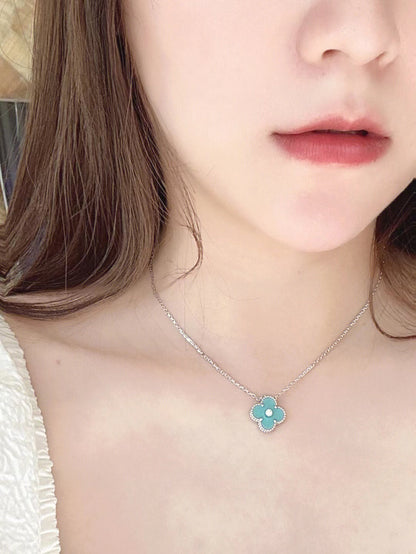 [Royal Jewelry]CLOVER 1 DIAMOND LIGHT BLUE SILVER NECKLACE