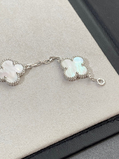 [Royal Jewelry]CLOVER SILVER MOP 5 MOTIF BRACELET