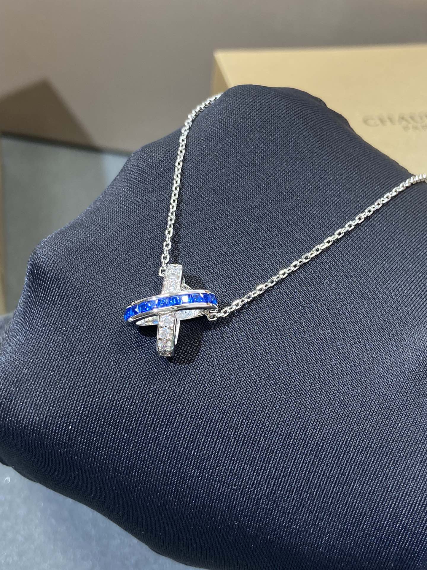 [Royal Jewelry]LIENS DIAMOND SILVER NECKLACE